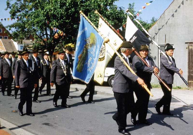 k1438