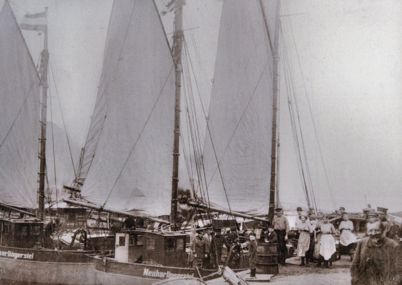 E758