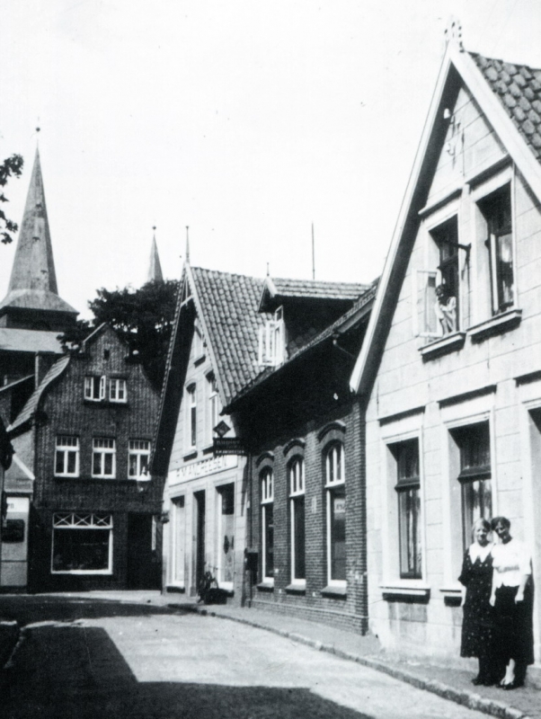 E132
