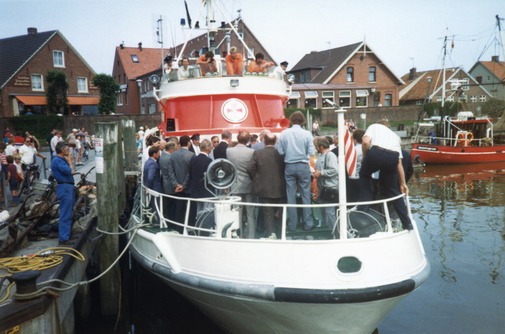 f687
