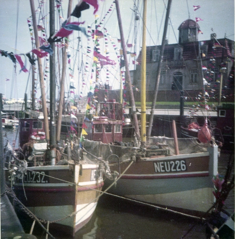 f9800