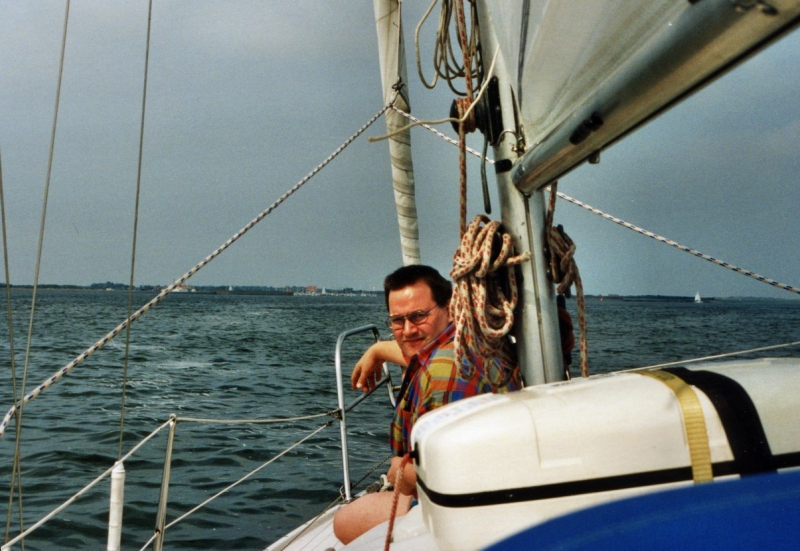 E744