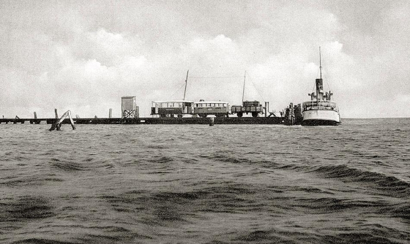 f8376